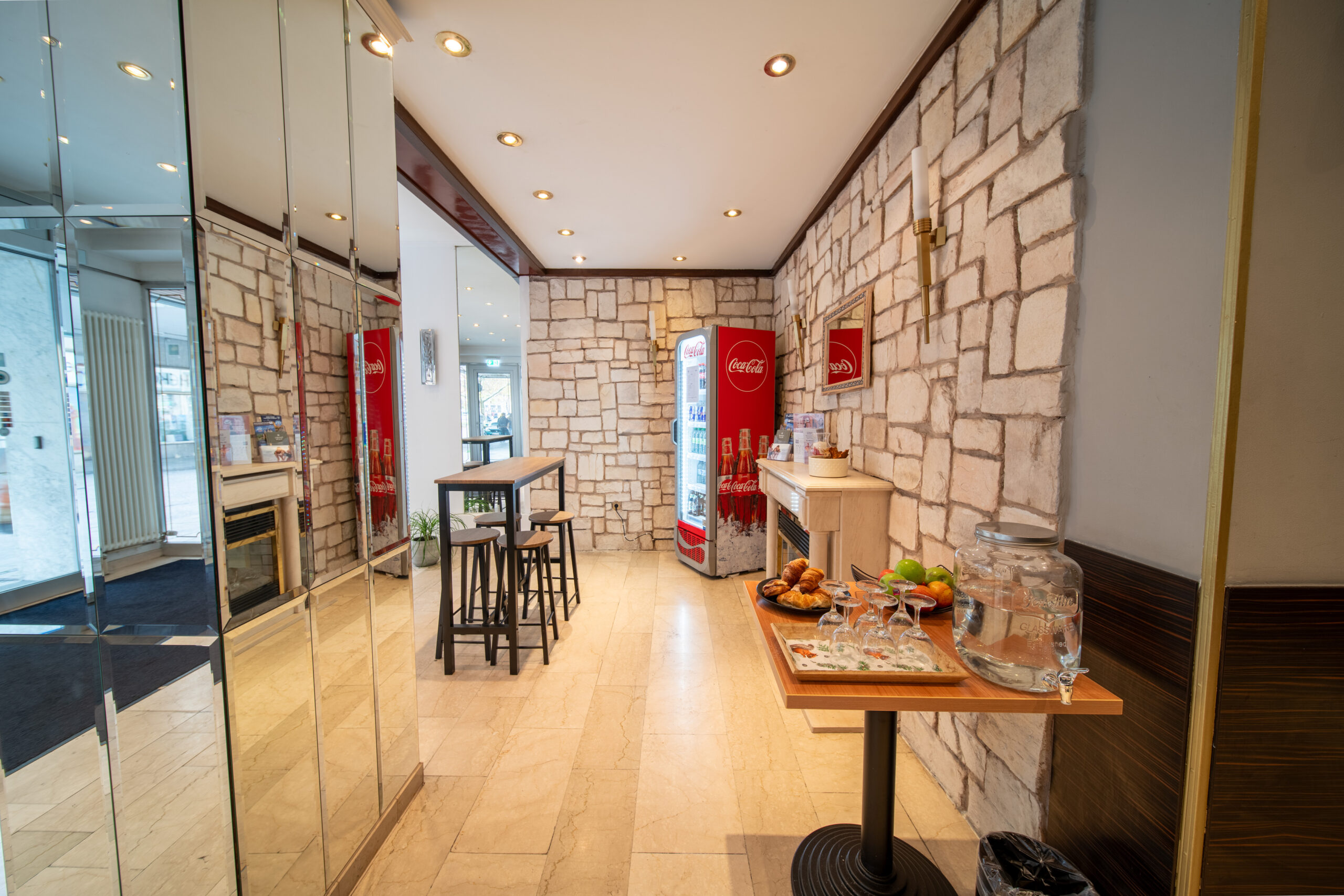 HOTEL_MONDIAL-22 HOTEL_MONDIAL-22